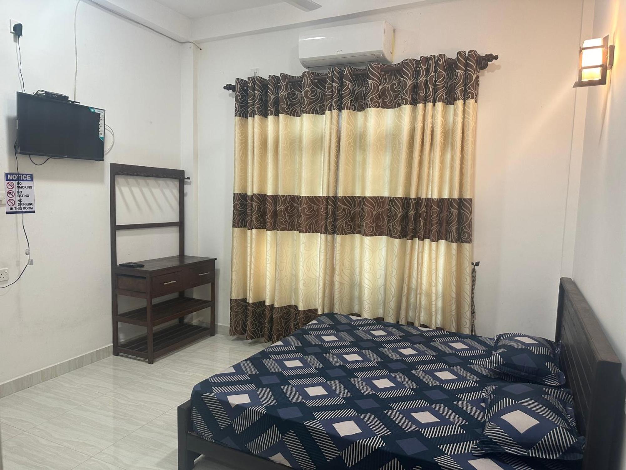 S N S Guest House Galewela 外观 照片